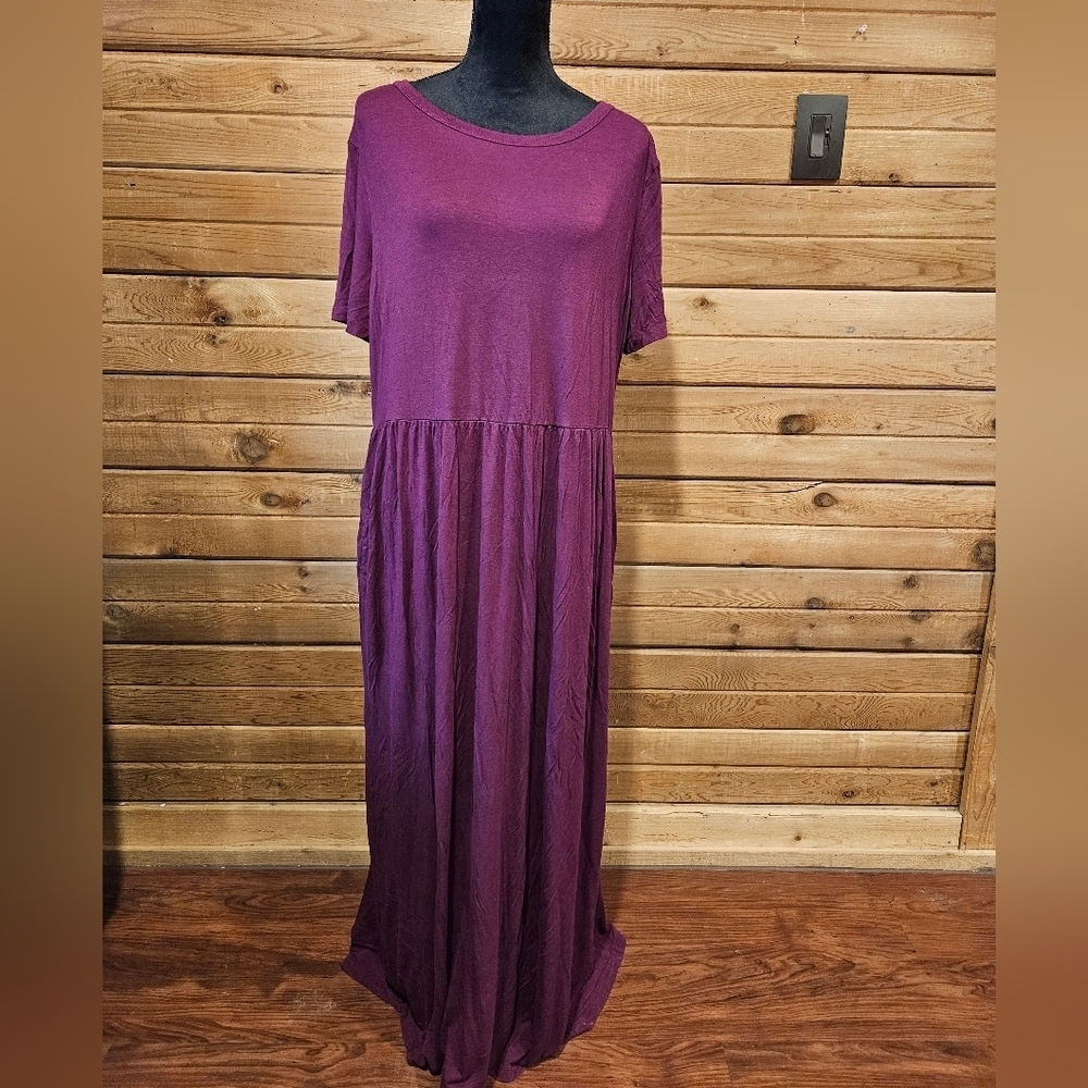 Womens Plus Size Tee Maxi Dress Plum Color Size 1X | 16-18